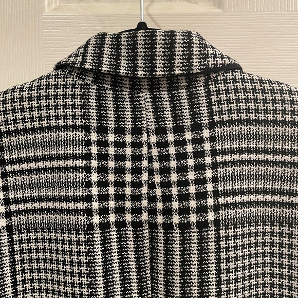 White Black WHBM Houndstooth -Breasted Plaid Blazer Sz.16 2 Outer Pockets - Picture 3 of 8